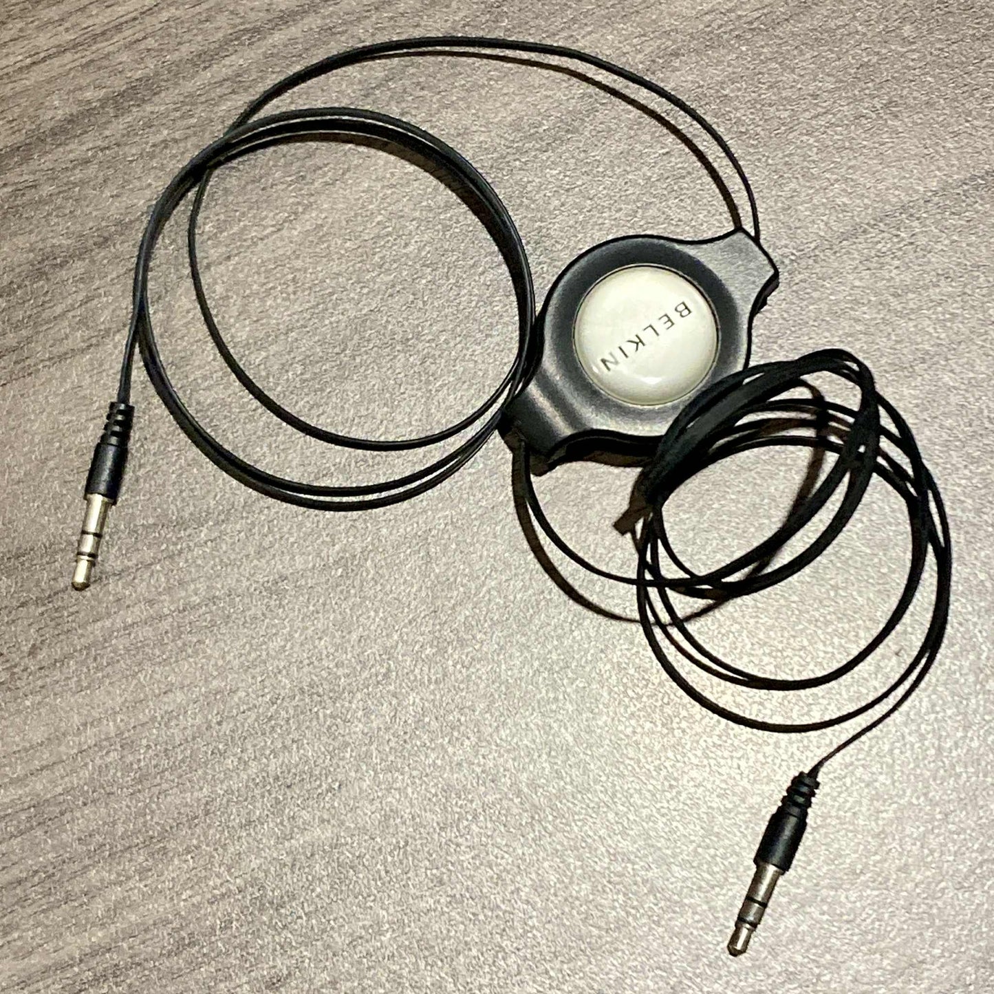 Belkin Retractable Auxilary Cord 1.45m with 3.5mm Jack